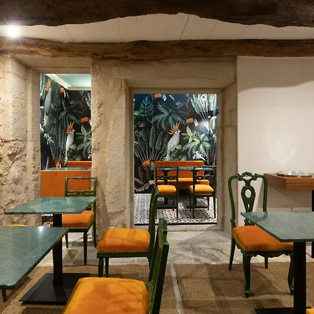 Almadina Smart Luxury Bed & Breakfast Oporto