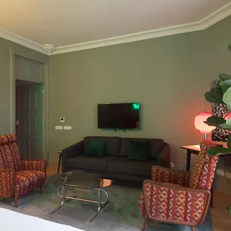 Almadina Smart Luxury Oporto